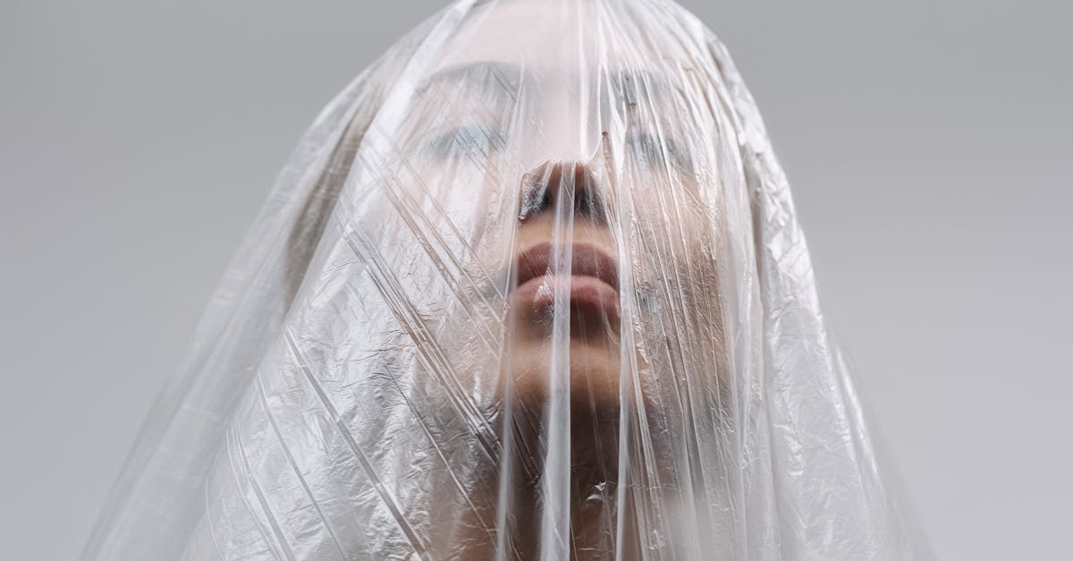 The Invisible Blanket Around Earth: Understanding How the Greenhouse Effect Traps Heat