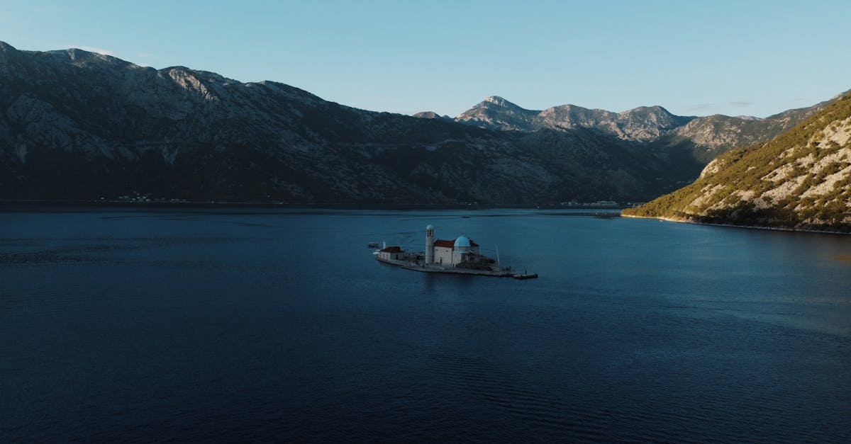 Worlds Beyond Our Sun: How the Discovery of Exoplanets Changed Our Place in the Universe